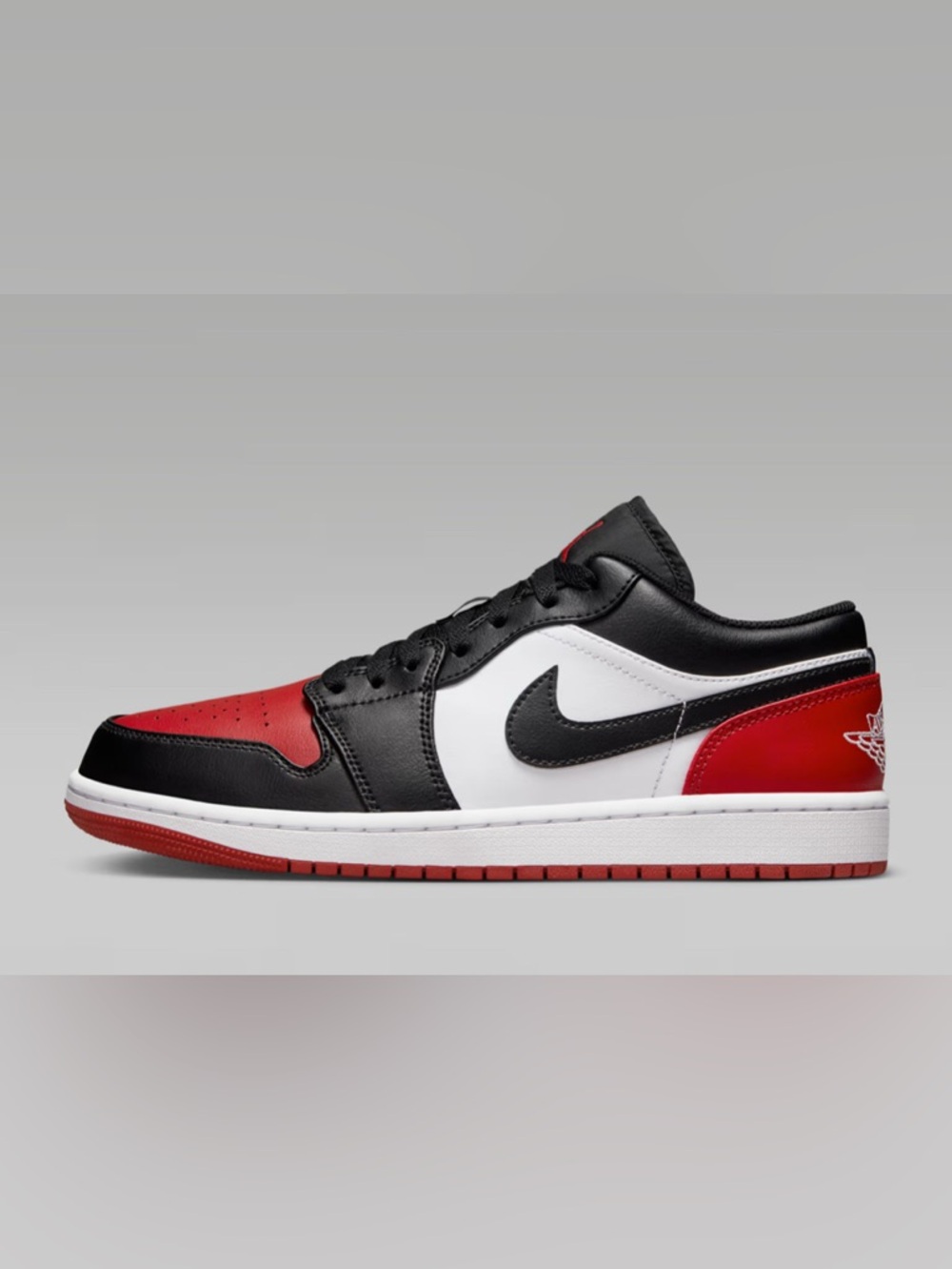 Nike Men’s Black/White/Red Low-Top Sneaker — Signature Swoosh